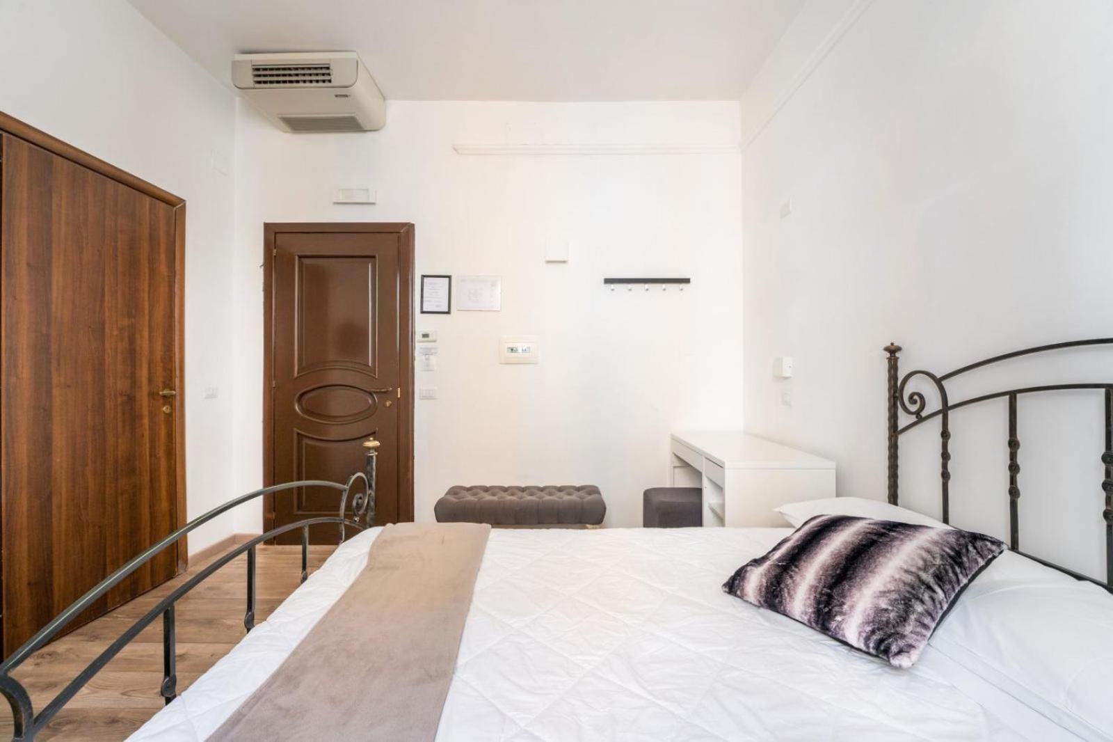 Rooms Piramide Rome Buitenkant foto